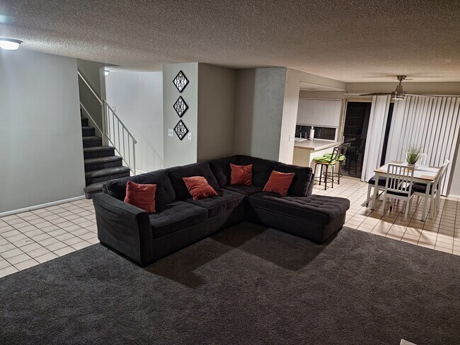 Foto del edificio - 2612 E Siesta Ave