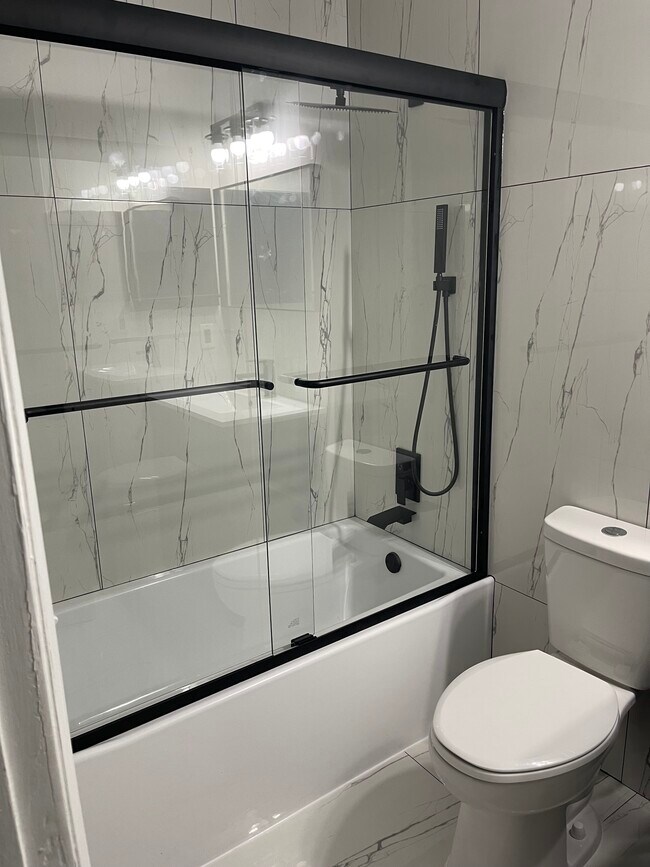 Foto del edificio - 843 SW Thrift Ave