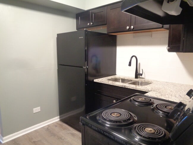 Foto del edificio - 1340 N Main St