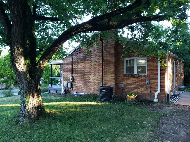 Photo - 315 Forliview Rd House