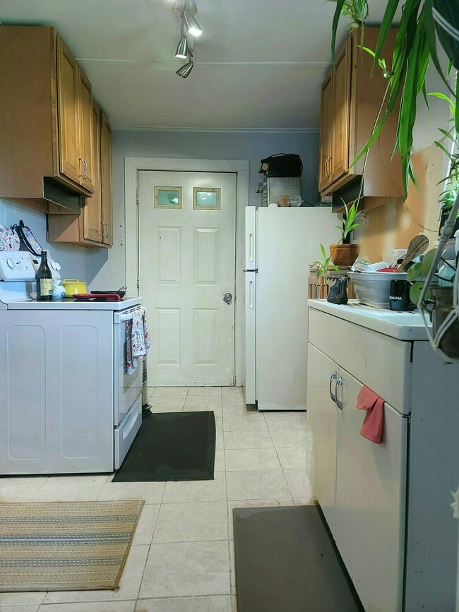 Kitchen - 4340 NY-9G