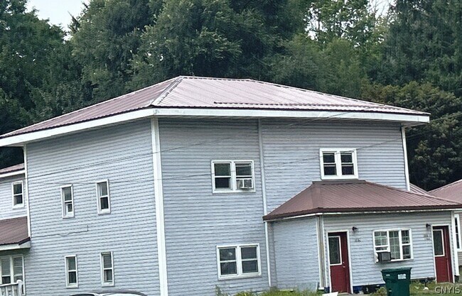 Foto del edificio - 170 Oswego St