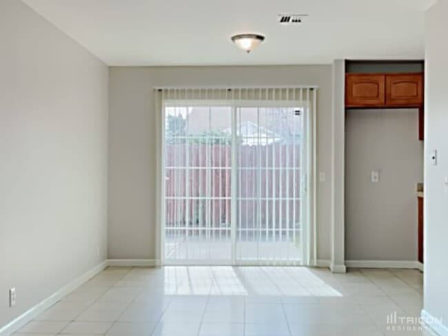 Building Photo - 145 Boggs Ct