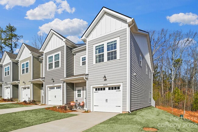 Building Photo - 5020 Limelight Ln