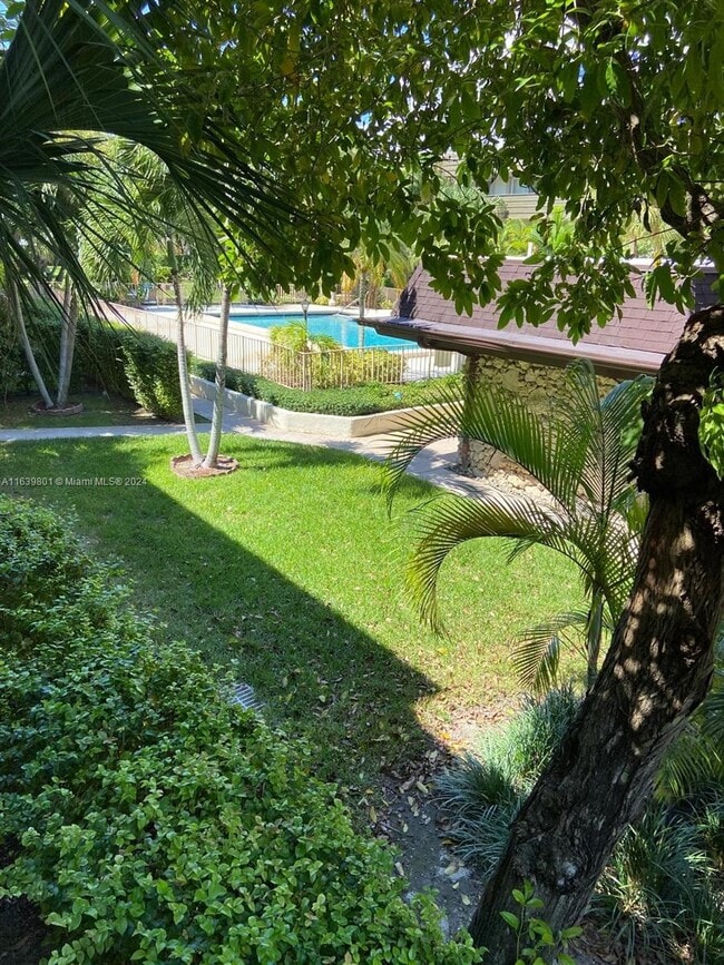 Foto del edificio - 8335 SW 72nd Ave