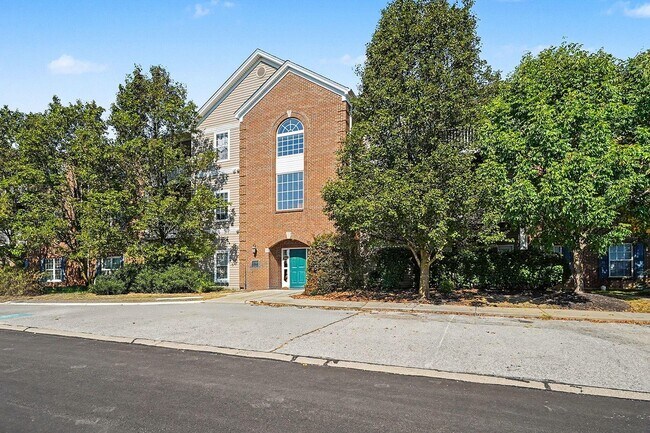 Foto del edificio - 961 Mistflower Ln