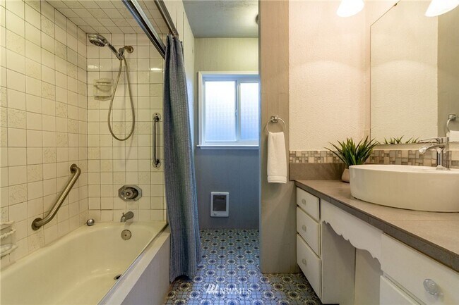 Foto del edificio - 402 S 58th St