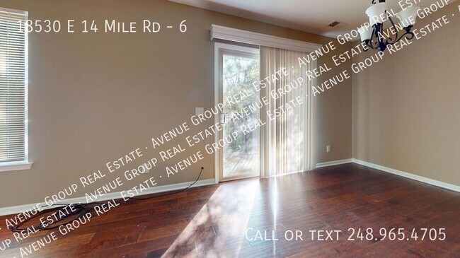 Foto del edificio - 18530 E 14 Mile Rd