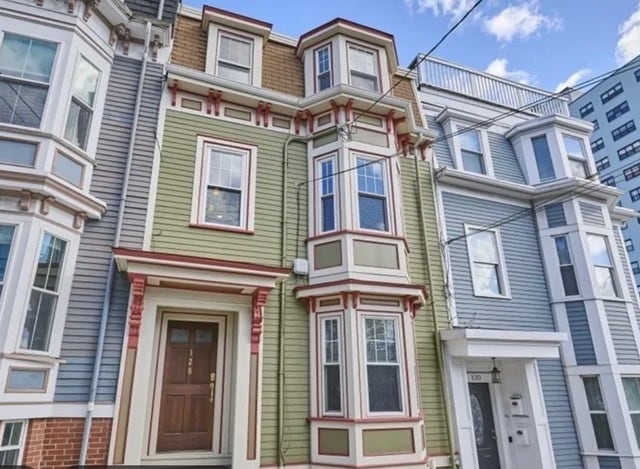 Building Photo - 128 G St