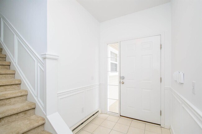 Building Photo - 2925 N Knightsbridge Cir