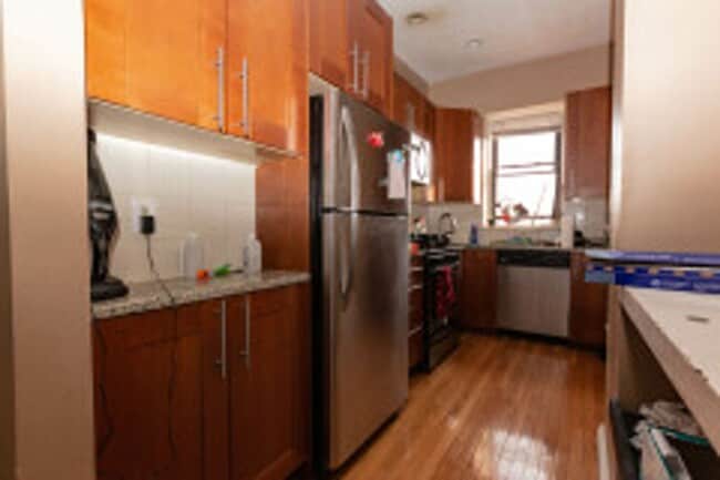 Building Photo - AWESOME 4 BED IN ALLSTON