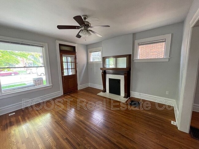 Building Photo - 1701-1707 N. Summit Street