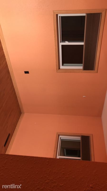 Building Photo - 3 br, 1.5 bath House - 801 New William