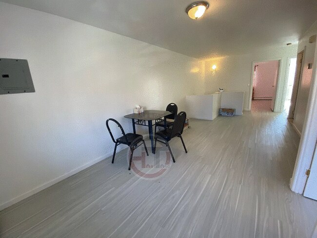 Foto del edificio - 2120 Davidson Ave