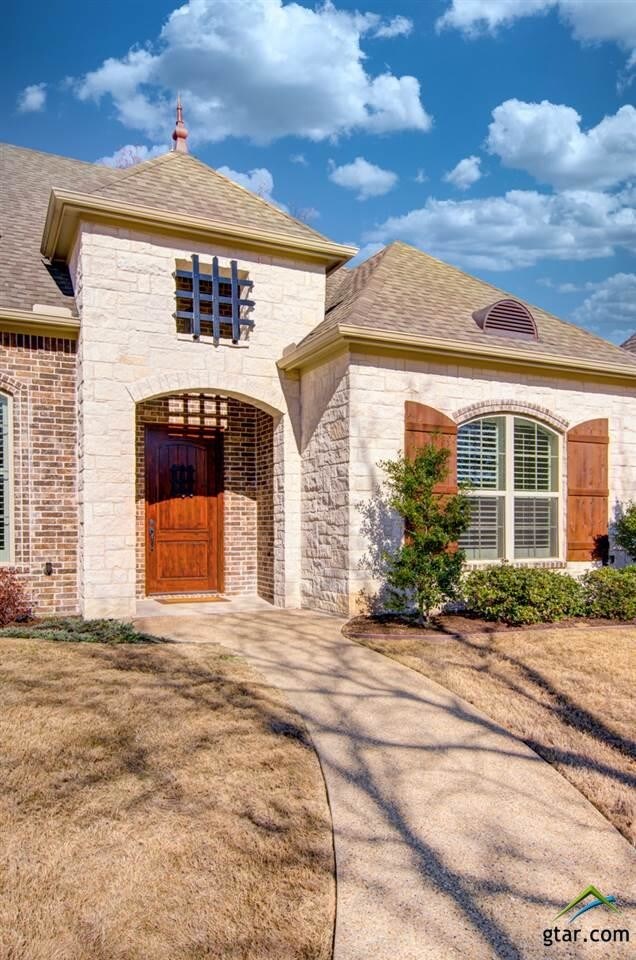 Foto del edificio - 4725 Cascades Shoreline Dr