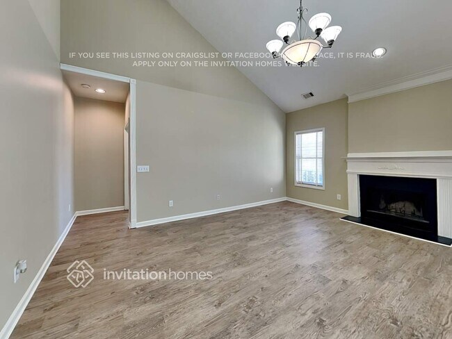 Foto del edificio - 1424 Fairbrooke Ct