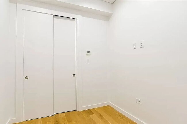 Foto del edificio - 100 Forsyth St