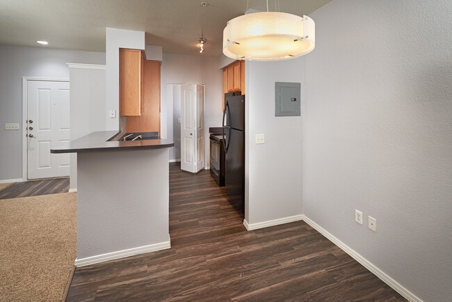 Building Photo - Lakeview at Gateway Park