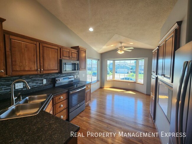 Foto del edificio - 4809 S Emma Ln