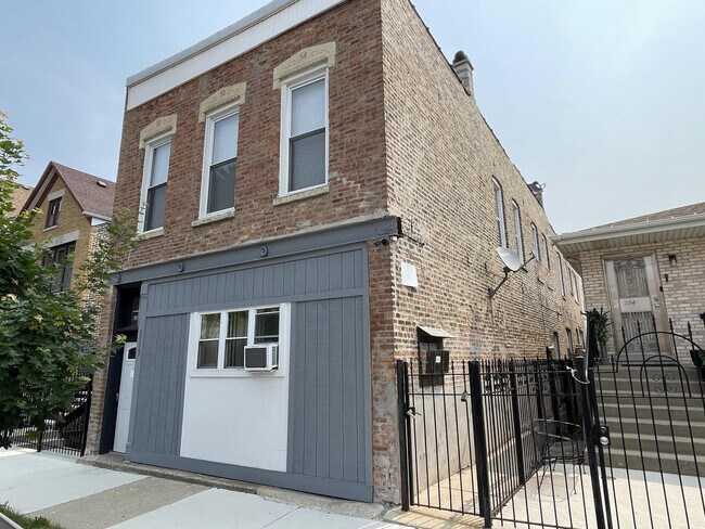Foto del edificio - 3739 S Wood St