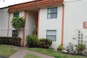 Foto del edificio - 861 NE 207th Ln