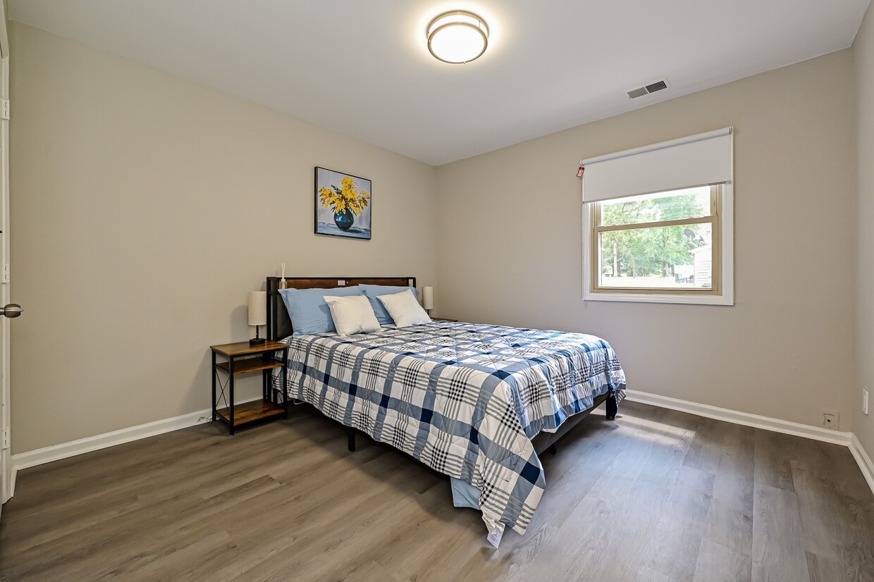 11219 Johnston Rd, Charlotte, NC 28226 House for Rent in Charlotte