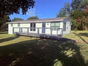Building Photo - 37 Almond Dr