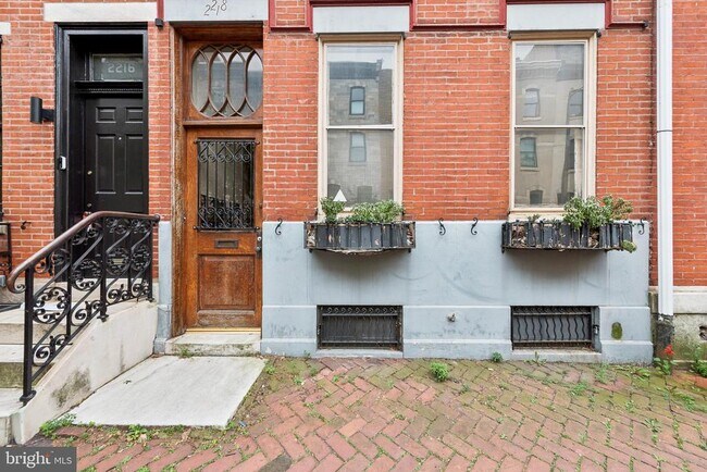 Foto del edificio - 2218 Locust St