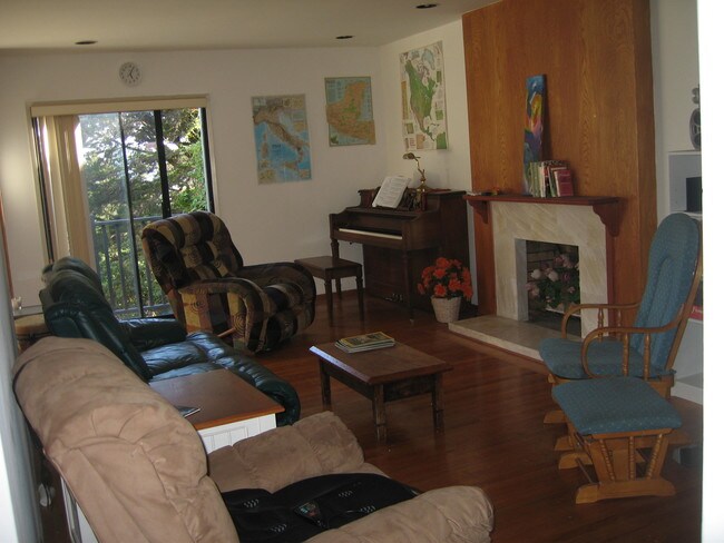 Sala de estar - 409 Dellbrook Ave