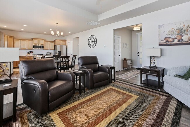 Foto del edificio - 1138 Crestview Dr