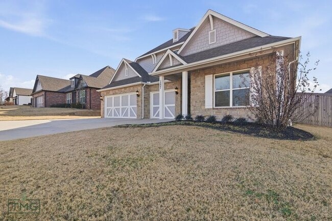 Building Photo - Gorgeous 4/3.5/3 Luxury Home