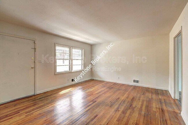Building Photo - 4355 Pharr Ave