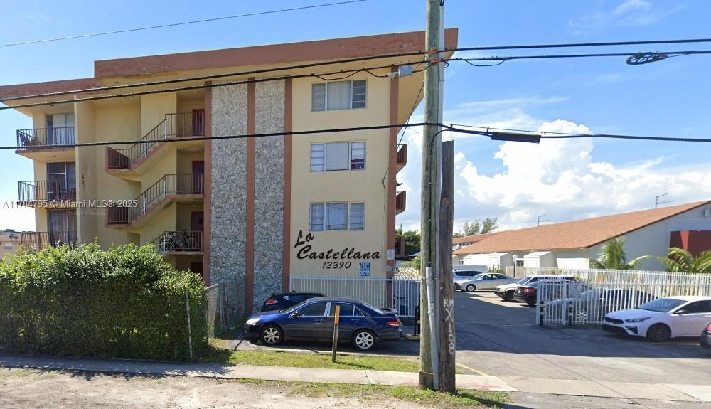 Foto principal - 13390 NE 7th Ave