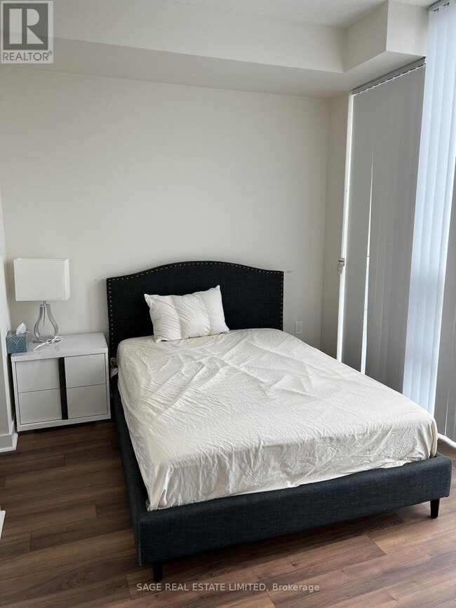 Building Photo - 3975 Grand Park Dr