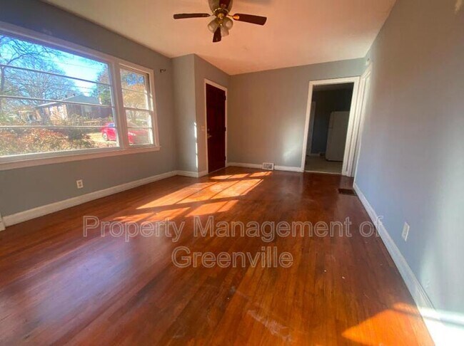 Foto del edificio - 18 Bagwell Cir