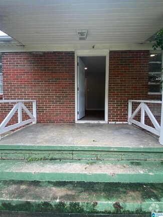 Building Photo - 1000 4th Ave W