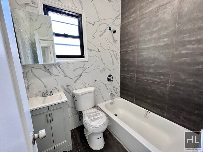 Building Photo - 72-21 Burchell Ave, Arverne, NY 11692, Uni...