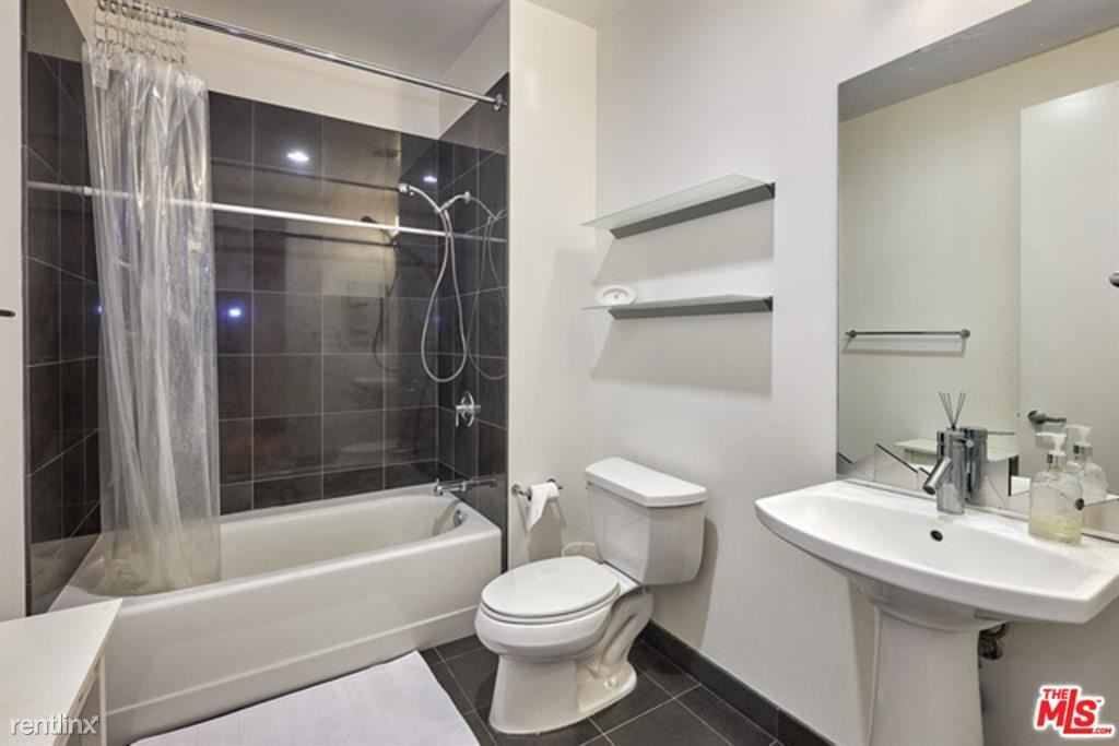 Primary Photo - 1 br, 2 bath Condo - 3223 W 6th St Unit 308