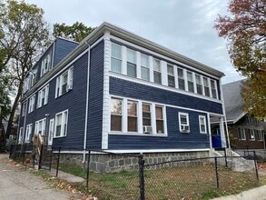 Building Photo - 35 Bradshaw St