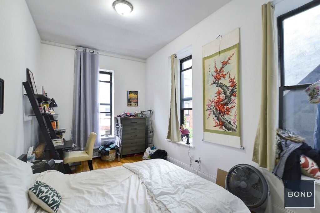 Primary Photo - 127 W 72nd St