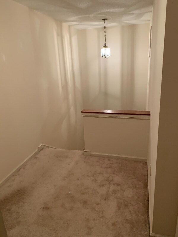 Foto del edificio - 746 N Main St