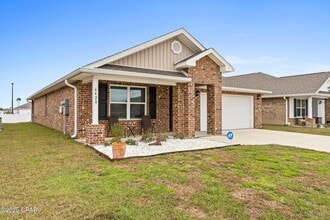 Building Photo - 6428 Slabinski Ln