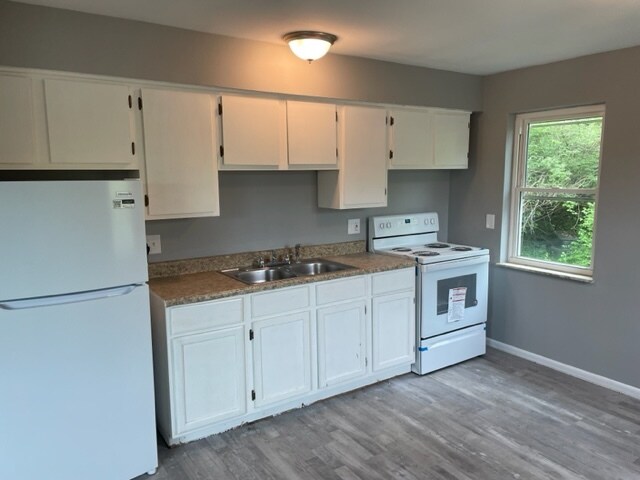 Foto principal - 2825 Westknolls Ln