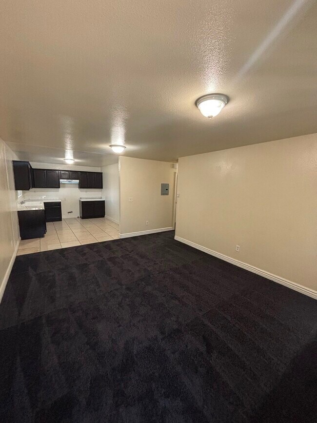 Foto del edificio - 606 E 99th St