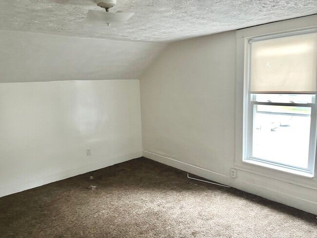 Building Photo - 816 11th Street
