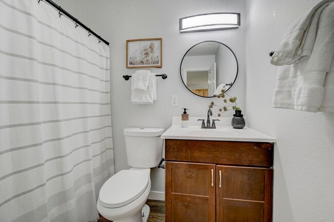 Interior Photo - BG - SUMMIT VIEW APARTMENTS