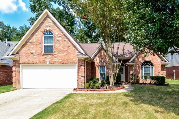 Primary Photo - 836 Cedar Trace Cir