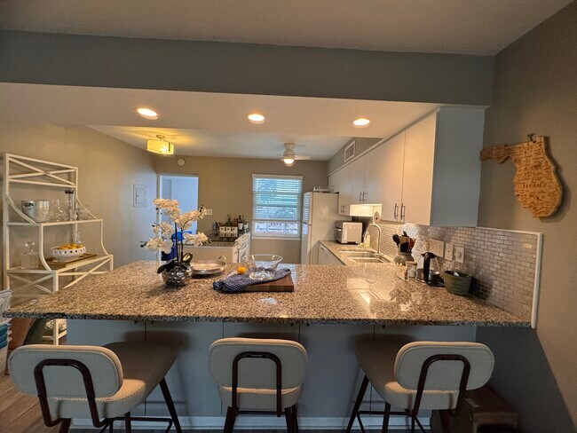 Foto del edificio - 33 S Gulfstream Ave