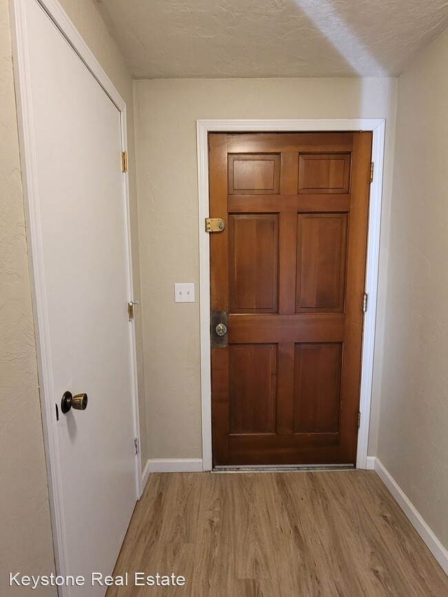 Foto del edificio - 3 br, 1 bath House - 1627 S. Bertelsen Road