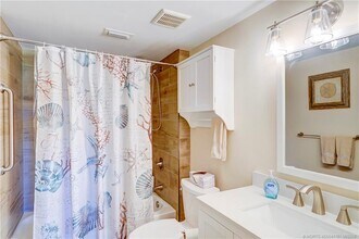 Building Photo - 40 NE Plantation Rd Building Photo - 40 NE Plantation Rd